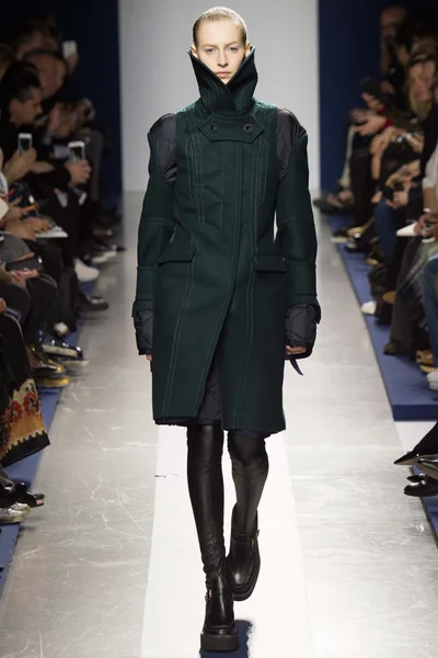 Look 1